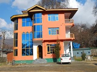 Kashmir Holiday inn